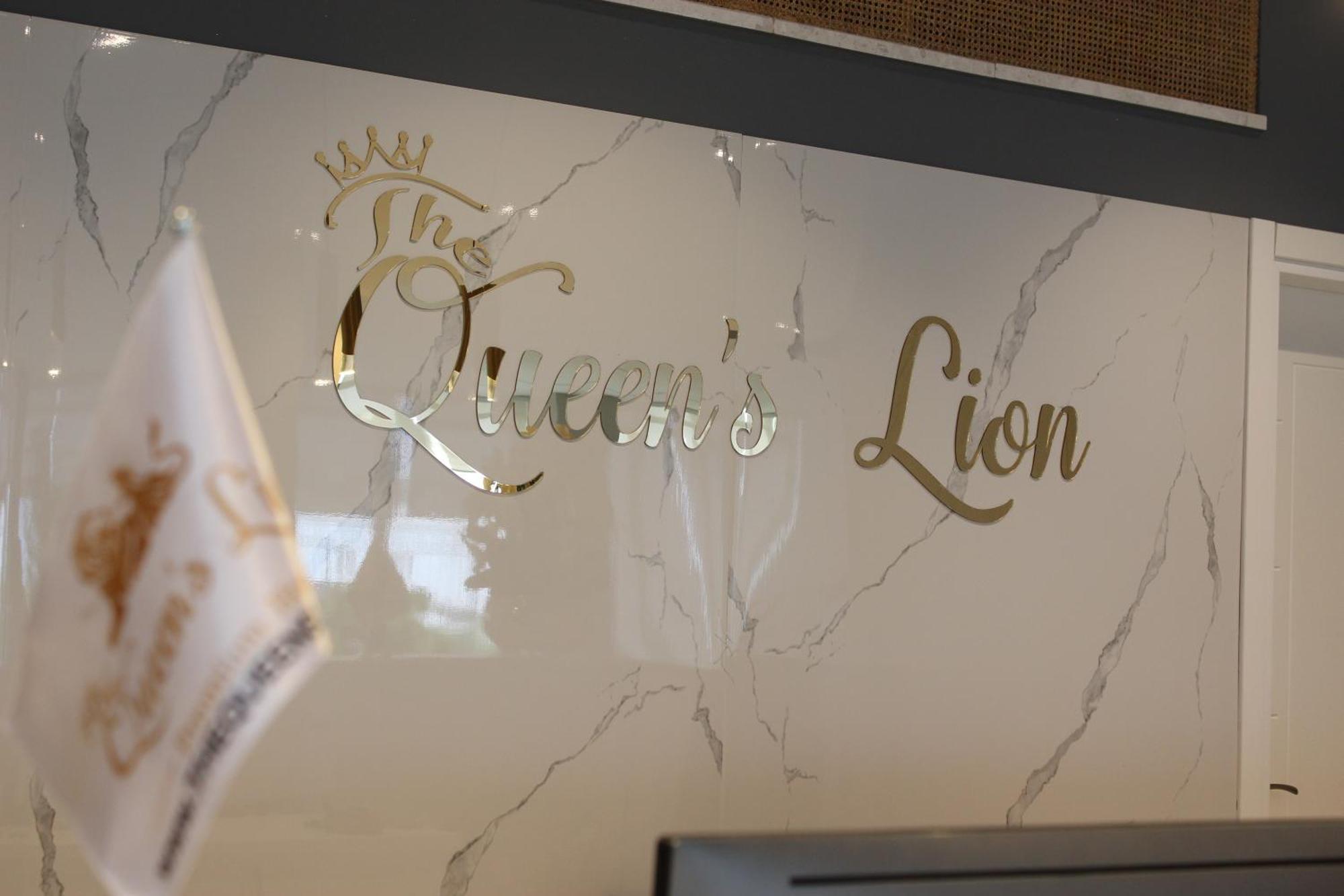 The Queen'S Lion Premium Hotel Sarandë Esterno foto