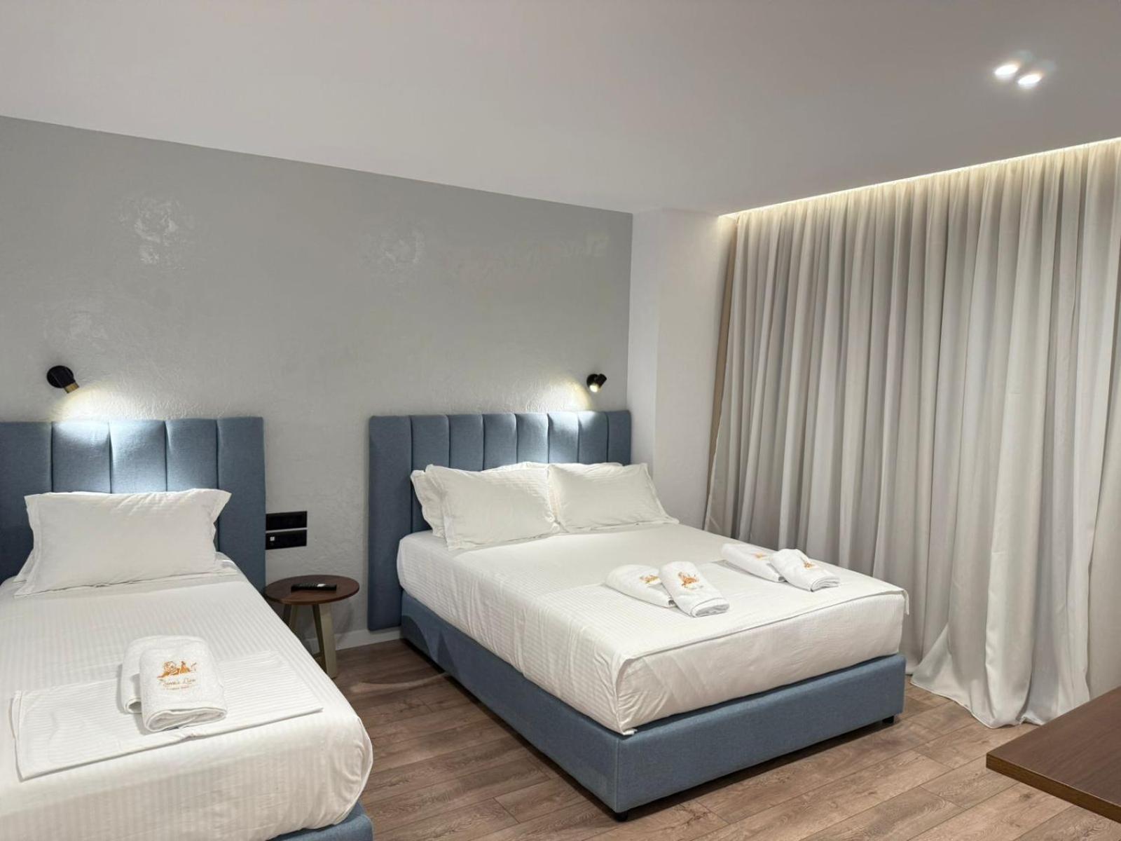 The Queen'S Lion Premium Hotel Sarandë Esterno foto